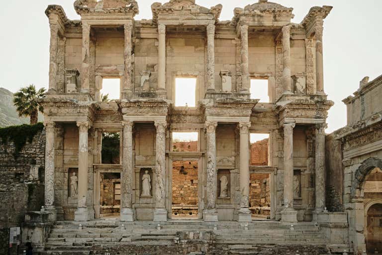pexels-selman-arif-golbasi-322737964-14474360-LOWRES.jpg