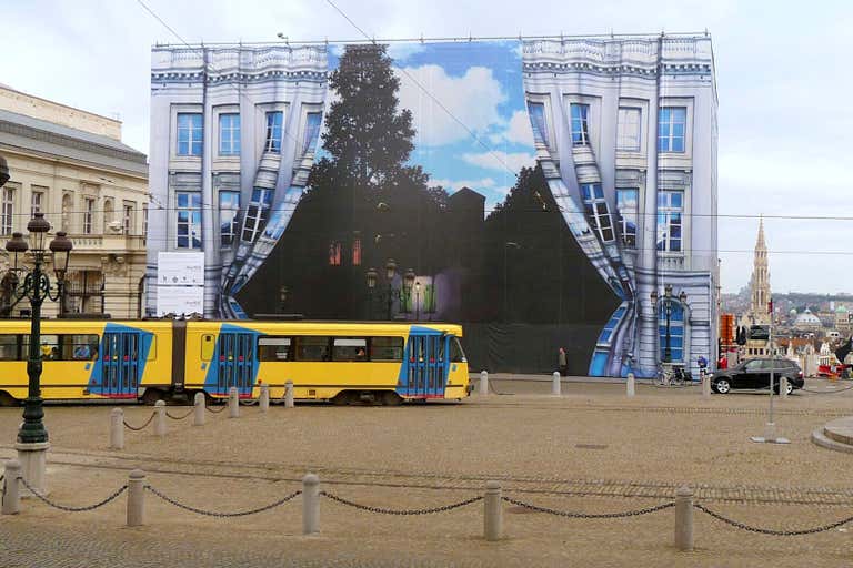2048px-BRX-musee-magritte.6-LOWRES.jpg