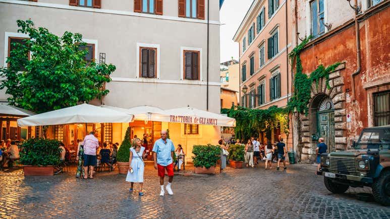 Best Neighborhoods in Rome for History, Art and Food