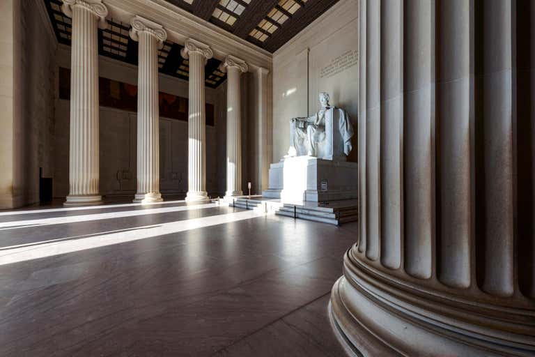 A cornerstone of Washington landmarks, the Lincoln Memorial is a tribute to Abraham Lincoln