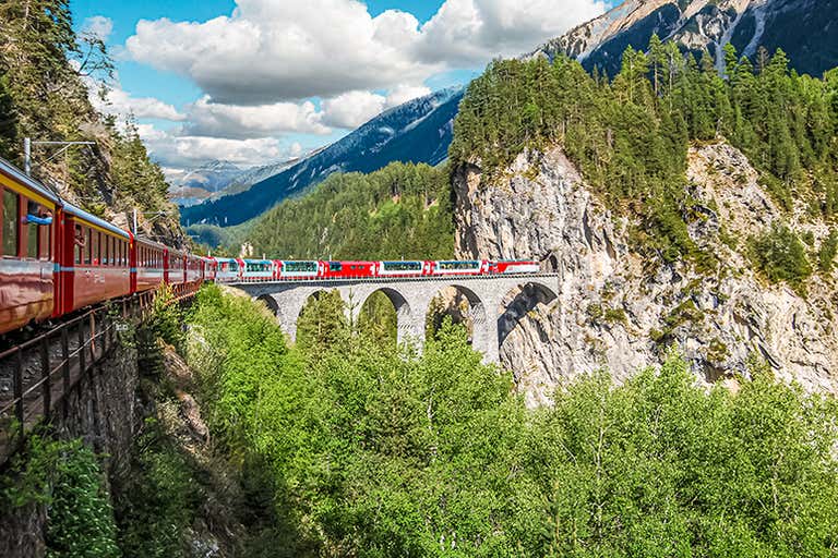 Train Spectacular Top 10 Amazing Train Journeys You Must Experience