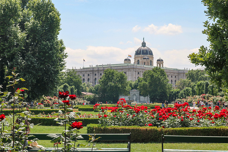 8 Beautiful Gardens in Vienna You Have To Visit