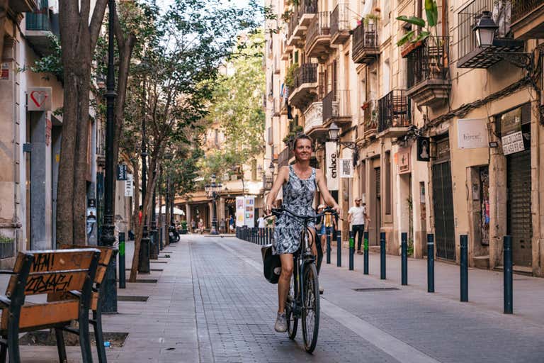 t391408. Barcelona - Sagrada Familia City Sights Bike or E-Bike Tour-30-Lowres.jpg