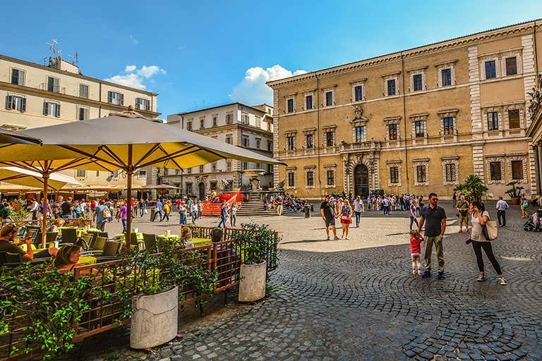 BCC-2023-EXPLORER-Rome-solo-travel-Trastevere.jpg