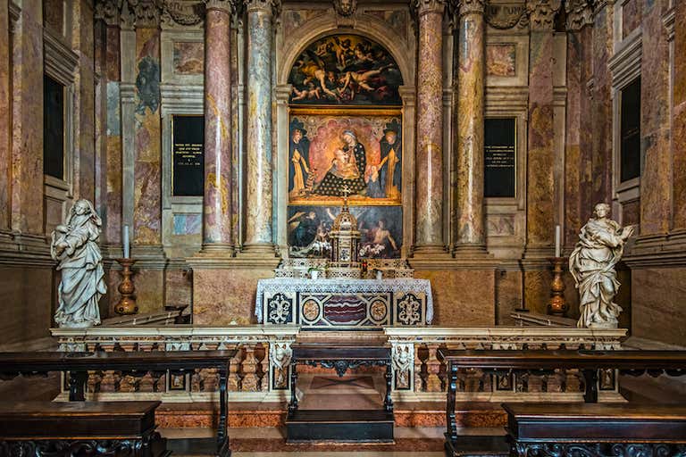 SantAnastasia_-_Verona_-_Cappella_del_Rosario_-_Altare_e_reredos-LOWRES.jpg