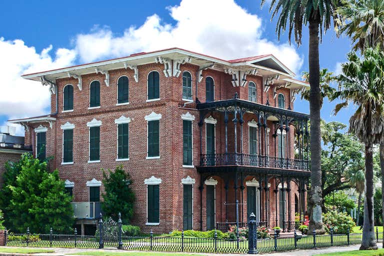 Ashton_Villa-LOWRES.jpg