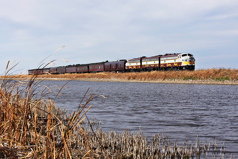 The 9 Most Beautiful Train Journeys in Canada