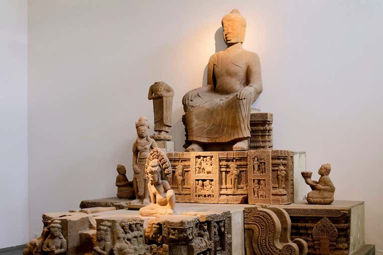 2048px-DD_European_Buddha_from_Dong_Duong-LOWRES.jpg