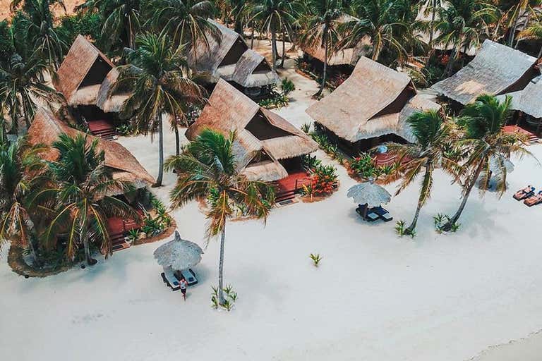 cauayan-island-resort-_h5OyNkFbOQ-unsplash-edited-LOWRES.jpg