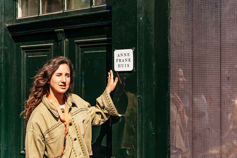 t250362.-Amsterdam---Life-of-Anne-Frank-and-World-War-II-Walking-Tour-nr26.-edit.jpg