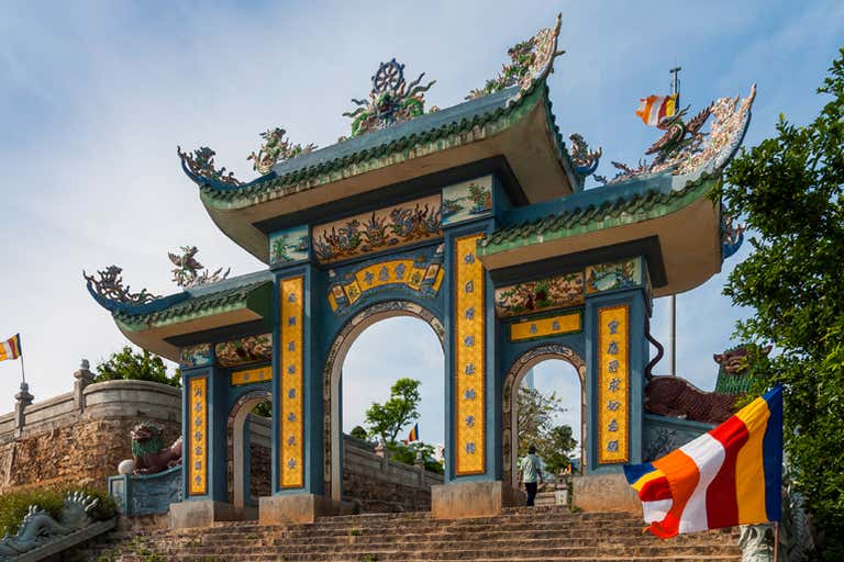 Son-Tra-Peninsula_Da-Nang_Vietnam_Linh-Ung-Pagoda-01-LOWRES.jpg