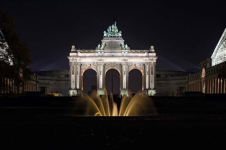 Arcade_du_Cinquantenaire_at_night_(DSC_8619)-LOWRES.jpg
