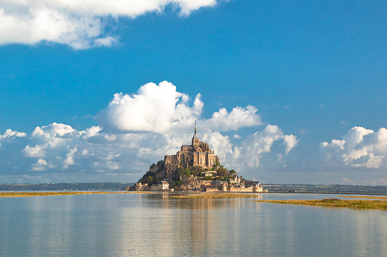10 Unmissable Historical Places in France