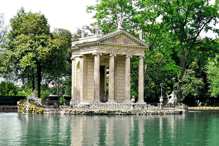 BCC-2023-EXPLORER-Rome-solo-travel-Villa-Borghese.jpg