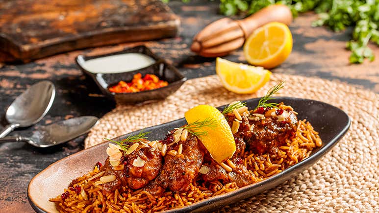 The Tastiest Food in Dubai: 10 Must-Try Local Dishes