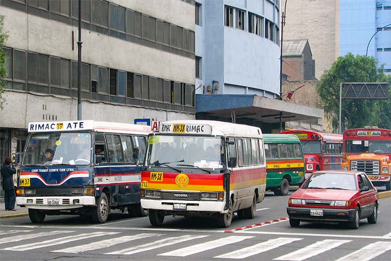 AgainErick_Lima_Public_transport_buses - LOWRES.jpg
