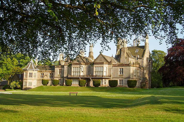 City_of_Edinburgh_-_Lauriston_Castle_-_20060604193804-LOWRES.jpg