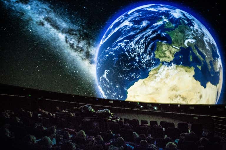 Planetarium_Centrum_Nauki_Kopernik_ESERO_fot.A.Kozak-LOWRES.jpg