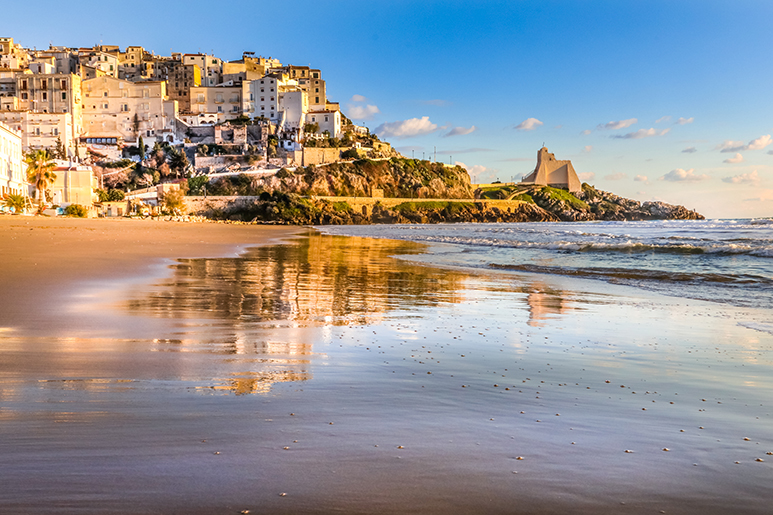 7 Best Beaches in Rome for Fun, History and Relaxation