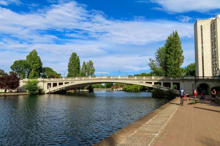 Reading_Bridge_over_the_River_Thames_-_geograph.org.uk_-_6781765-LOWRES.jpg
