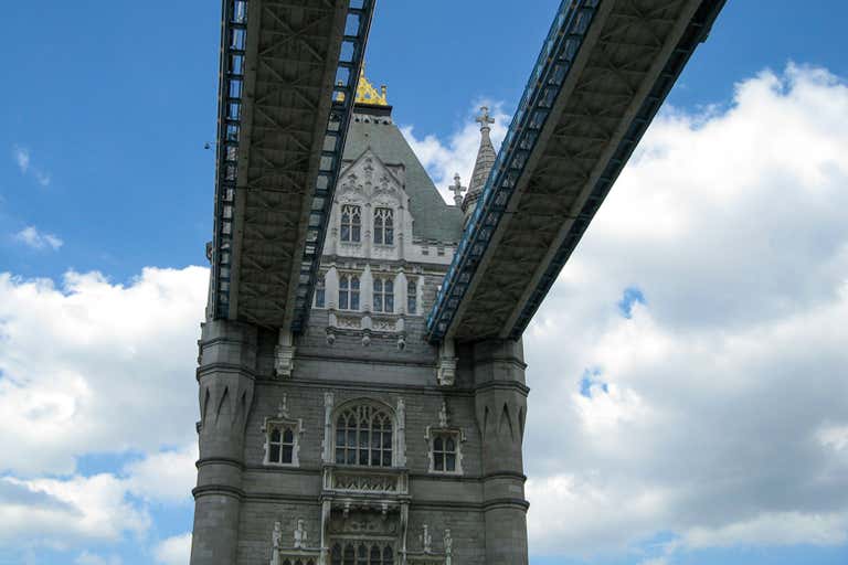 Guide to Visiting Tower Bridge: All Your Questions Answered