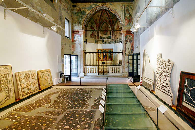 Saint_Jerome_Chapel_-_Archeological_Museum_of_Verona_-_Verona_2016-edited-LOWRES.jpg