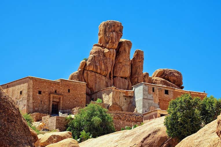 Traditional-berber-house-in-Tafrout_morocco-LOWRES.jpg