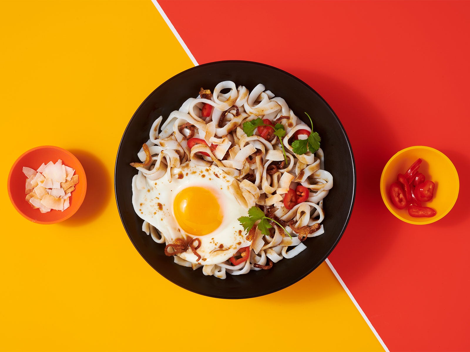 Malaysian Fried Eggs with Tamarind 10g Protein Noodles™