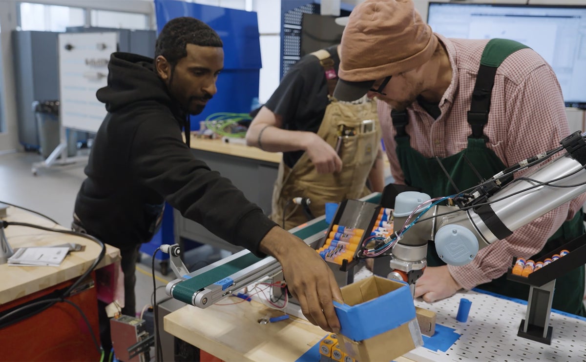 Trident skilled trades employees gains hands-on experience in Clover Park Technical College's Mechatronics program