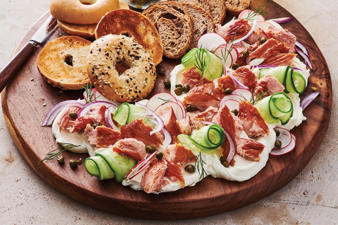 Recipe Redi™ Pre-Flaked, Hot Smoked Wild Alaska Pink Salmon slide 1