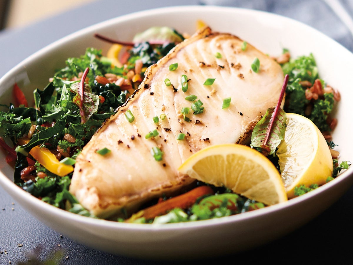 Wild Alaska Halibut Steaks, 4 oz, Loin Cut, Vac Pac