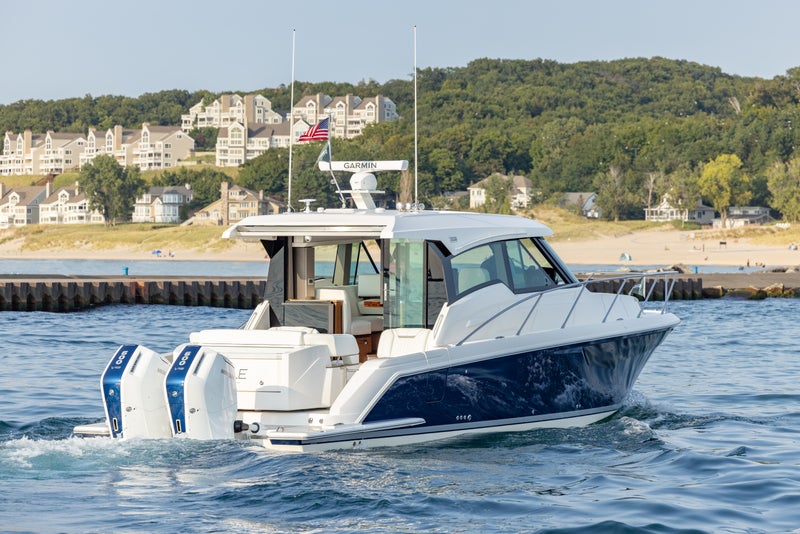 43 LE in Holland Channel, alongside Holland State Park