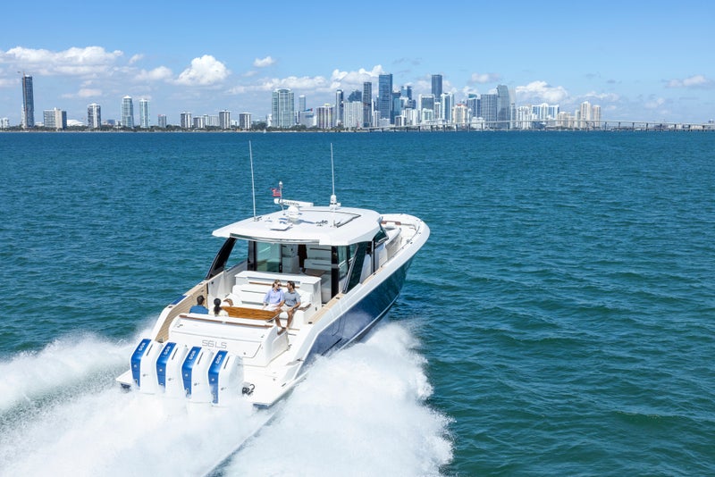 56 LS - Aerial Running Image, Miami Skyline