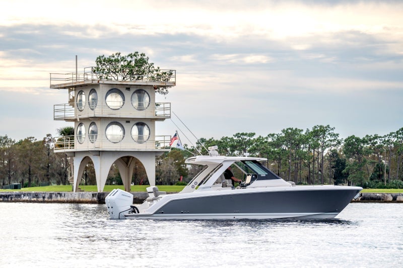 Tiara Yachts 34 LS at Mercury testing facility&nbsp;