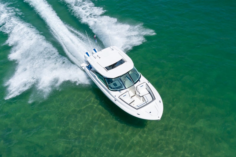 Tiara Yachts 34 LX aerial image