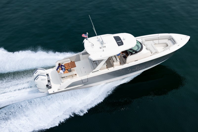 Tiara Yachts 43 LS with Lounge Module