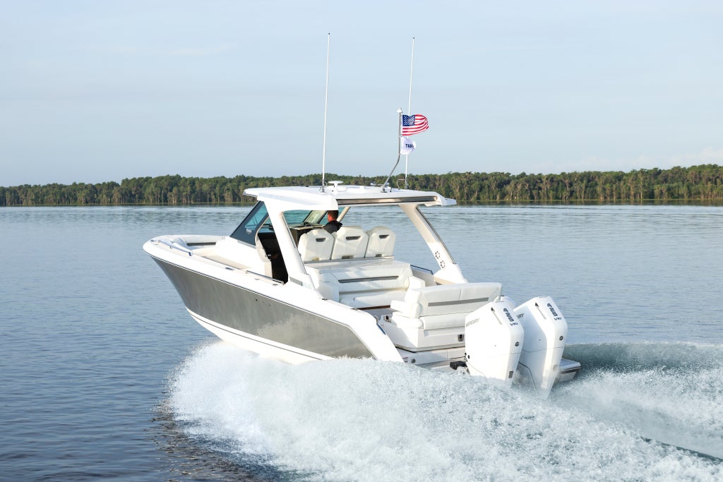 34 LS with Mercury 425 V10 Engines