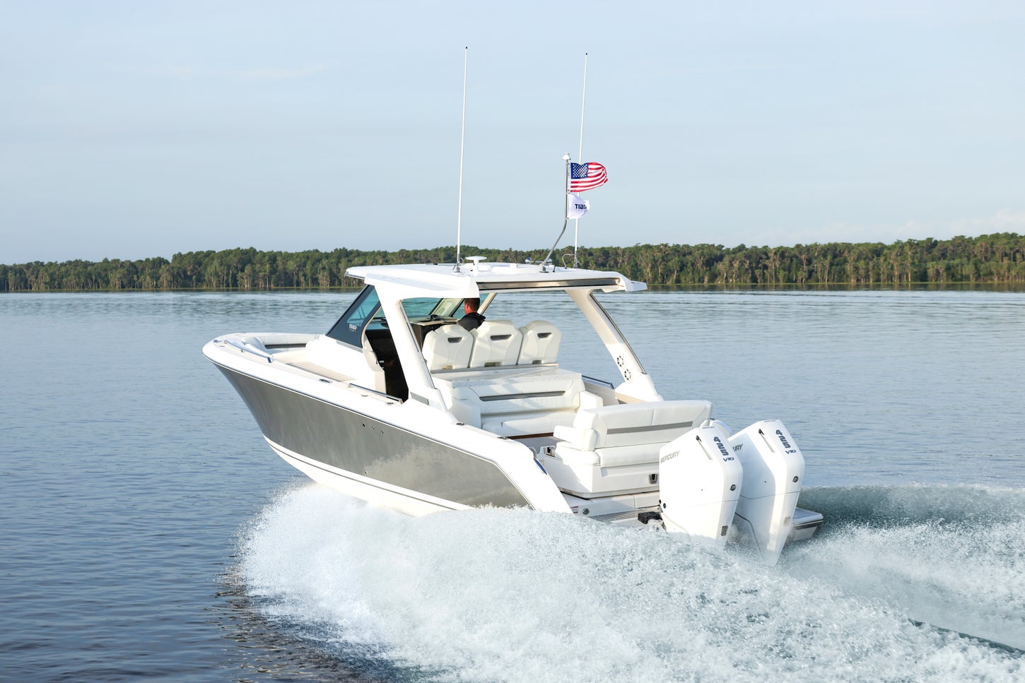 34 LS with Mercury 425 V10 Engines