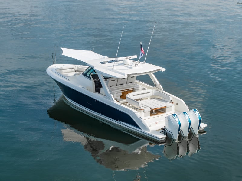 Tiara Yachts 38 LS with Mediteranean sun shade