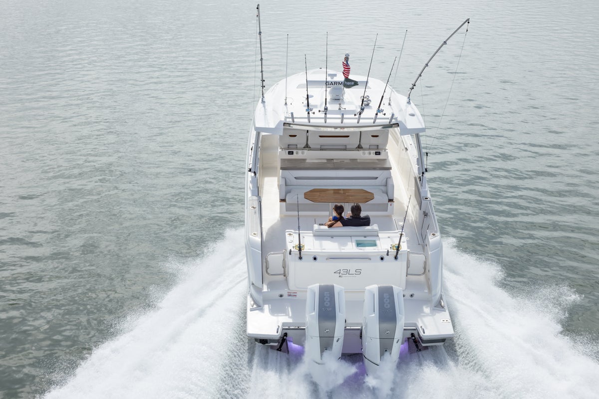 Tiara Yachts 43 LS with Adventure Module and fish options