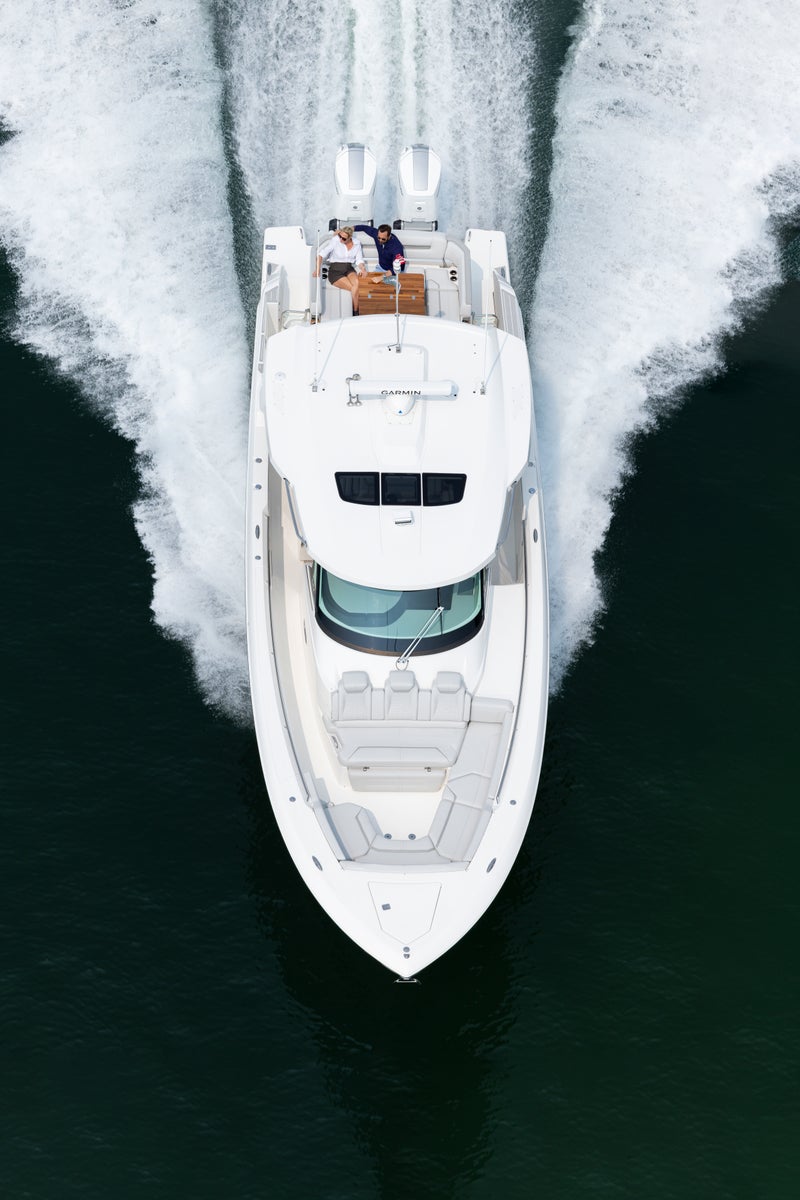 Tiara Yachts 43 LS