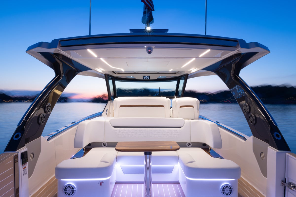 39 LS - Cockpit at Dusk