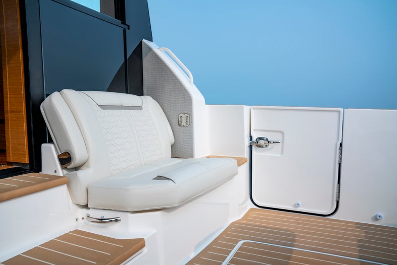 Tiara Yachts 48 LE Starboard Aft Facing Seat&nbsp;