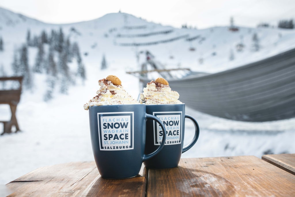 18 snowspacesalzburg winter snow space kaffeebecher