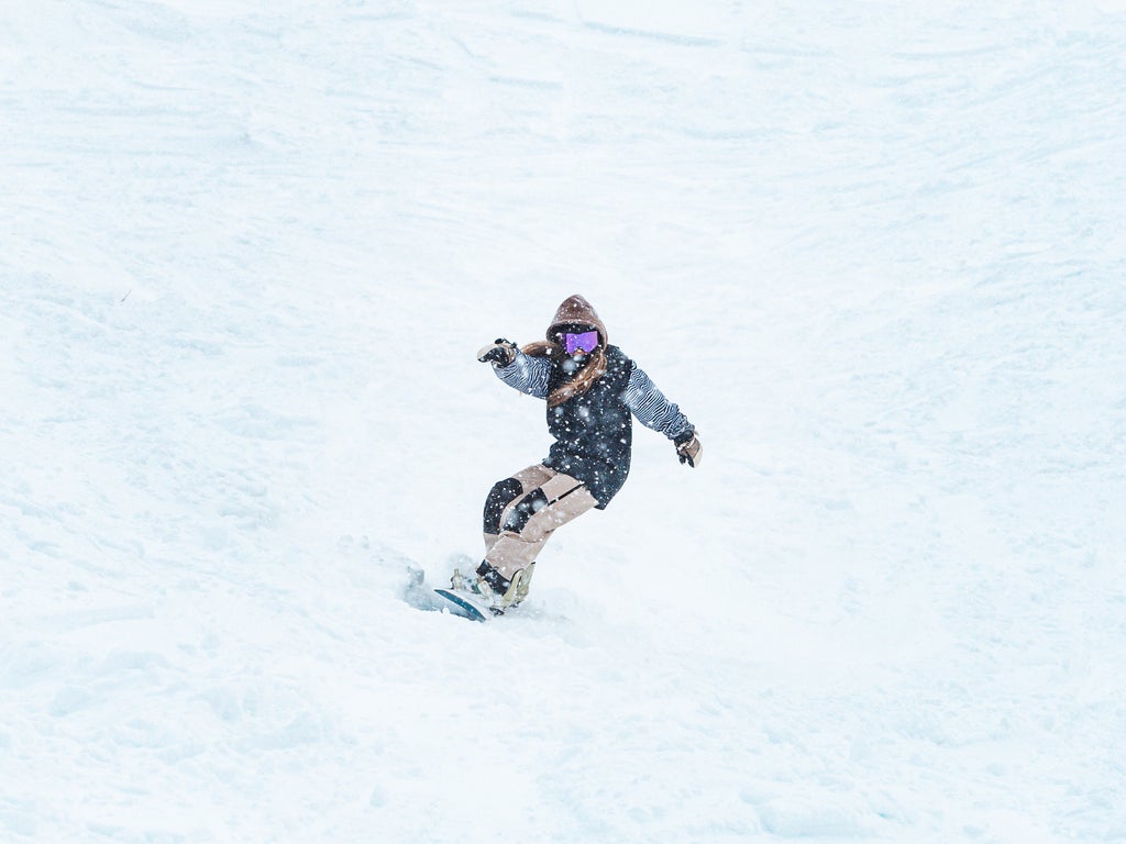 Boreal Mountain Resort_Snowfall Snowboarder_(c): Boreal Mountain Resort