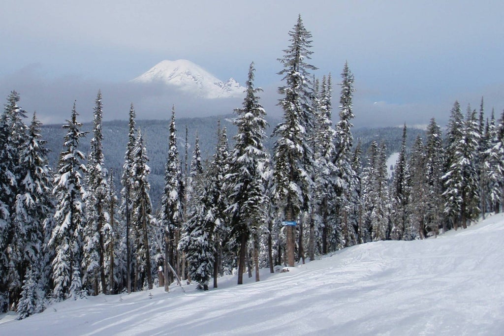 White Pass, WA, resort hero compressed.