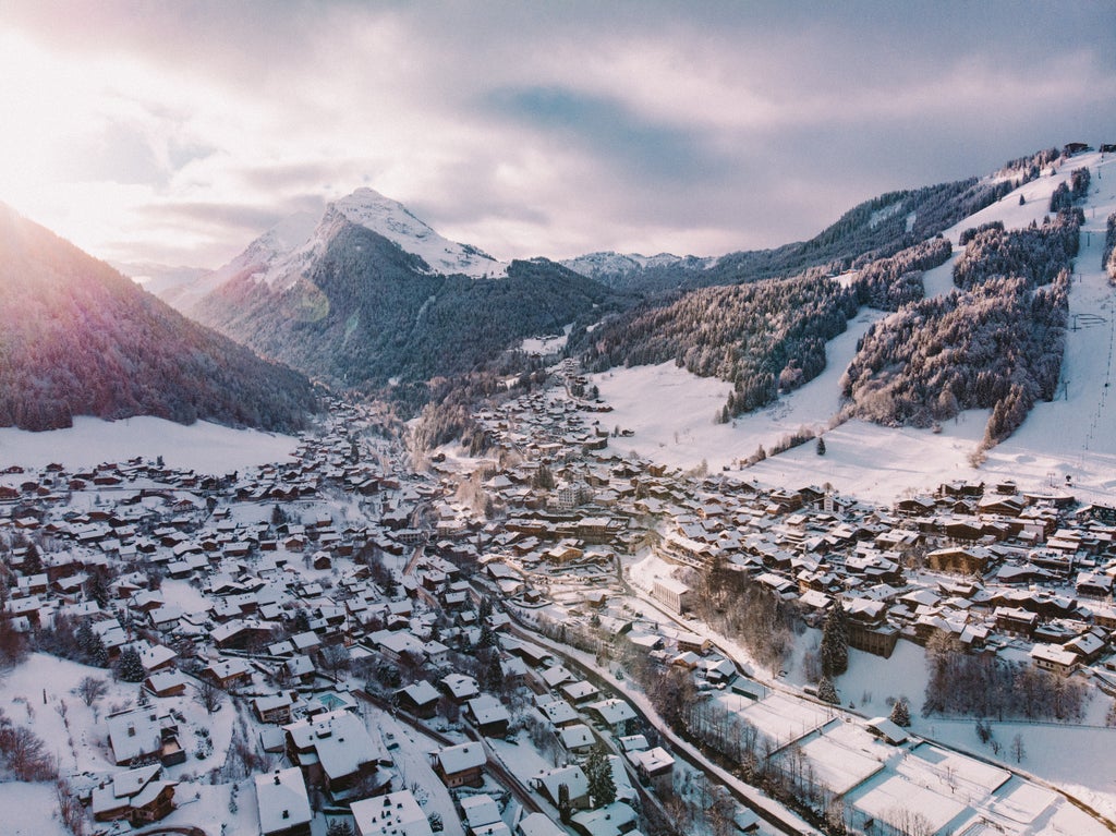 Morzine_Valley Sunset Scenery_(c): Sam Ingles
