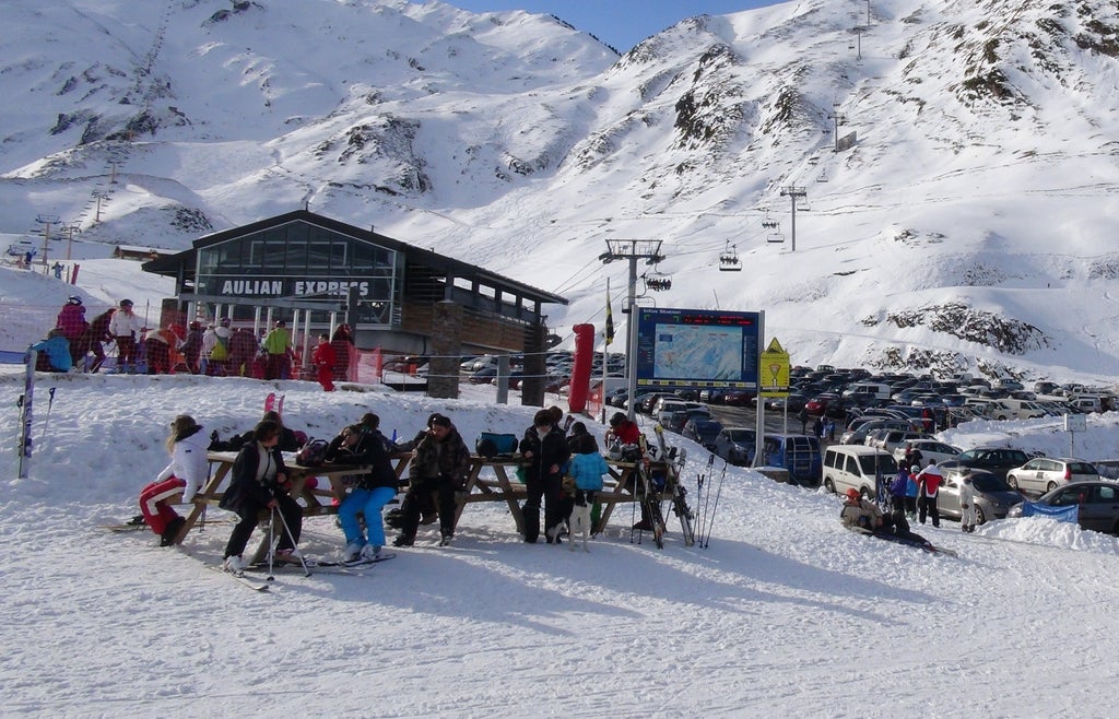 Au départ des pistes de ski de Luz Ardiden