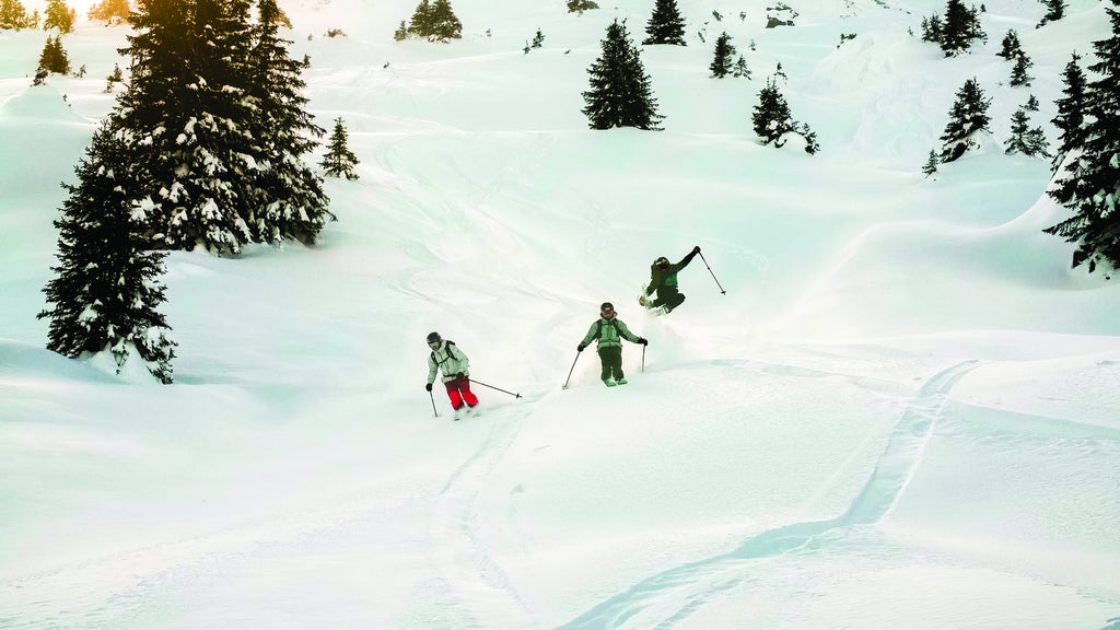 Morzine_Powder Skiing_(c): Corentin Croisonnier