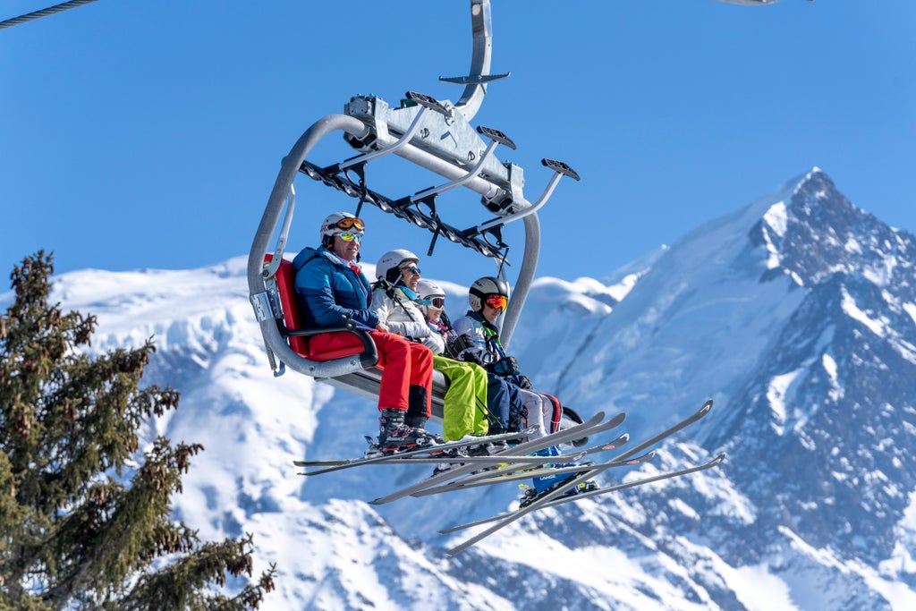 Saint Gervais_Family Chairlift Ride_(c): Boris Molinier